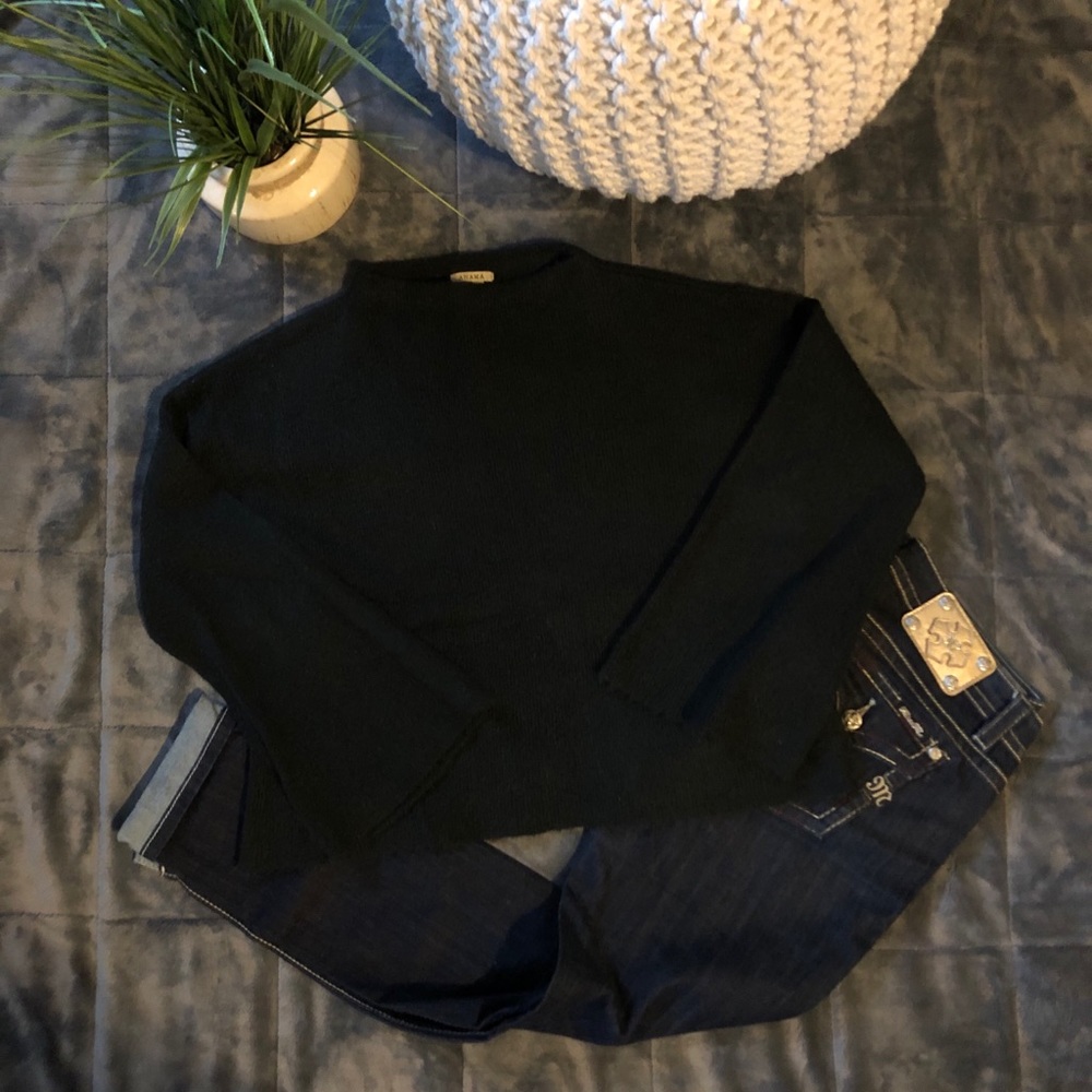 ANAMA sweater